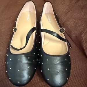 Girl’s Dress Shoes
